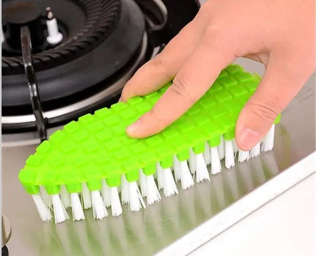 Flexible brush