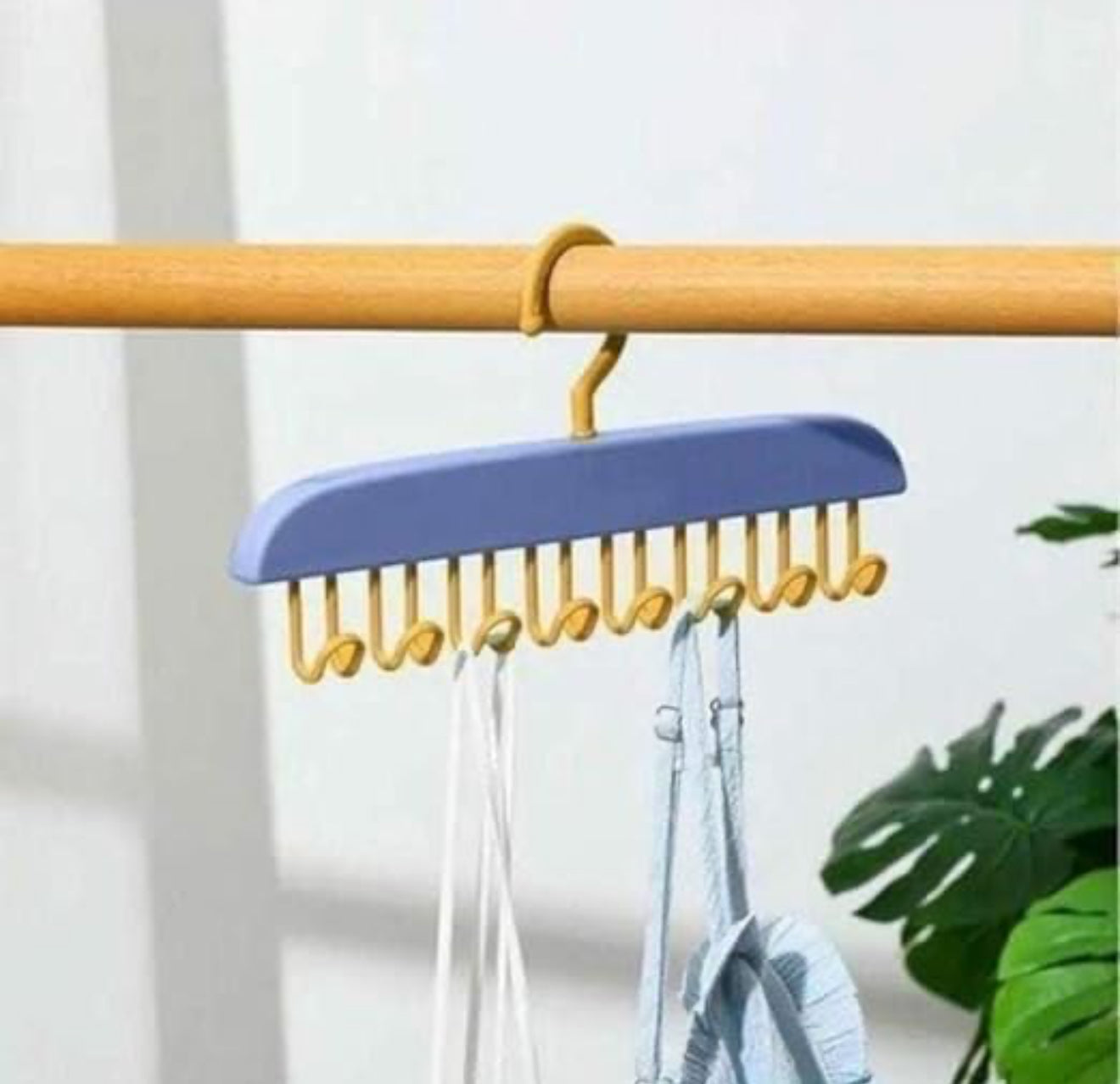Multifunctional Hanger
