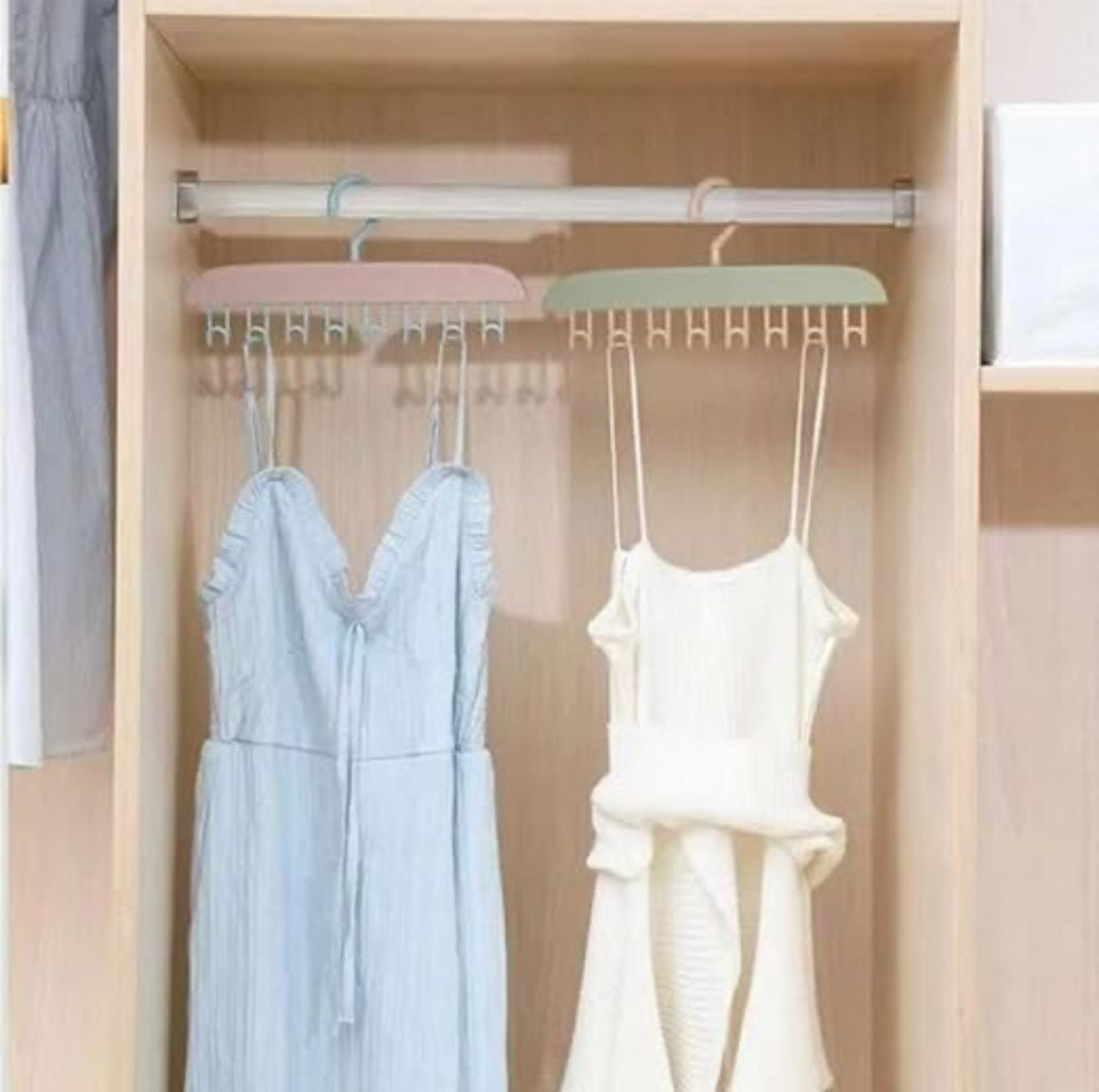 Multifunctional Hanger