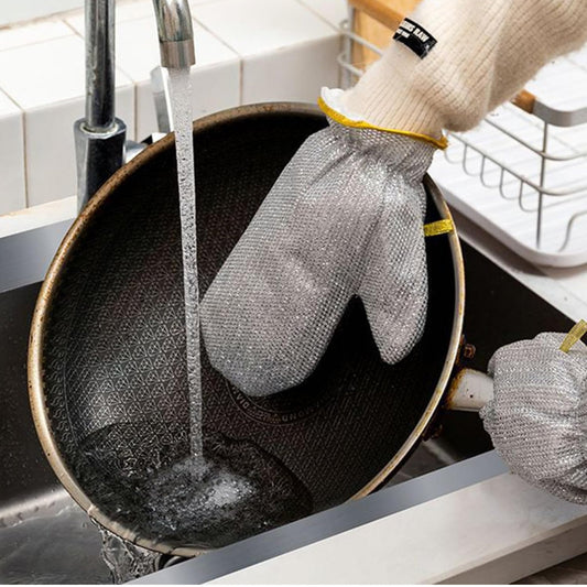 Scrubbing Gloves With Scrubber