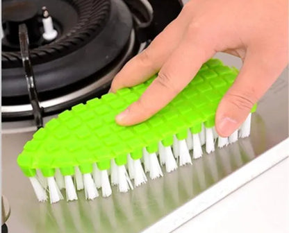Flexible brush