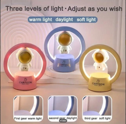 Astronaut Table Lamp | Magnetic Attachment