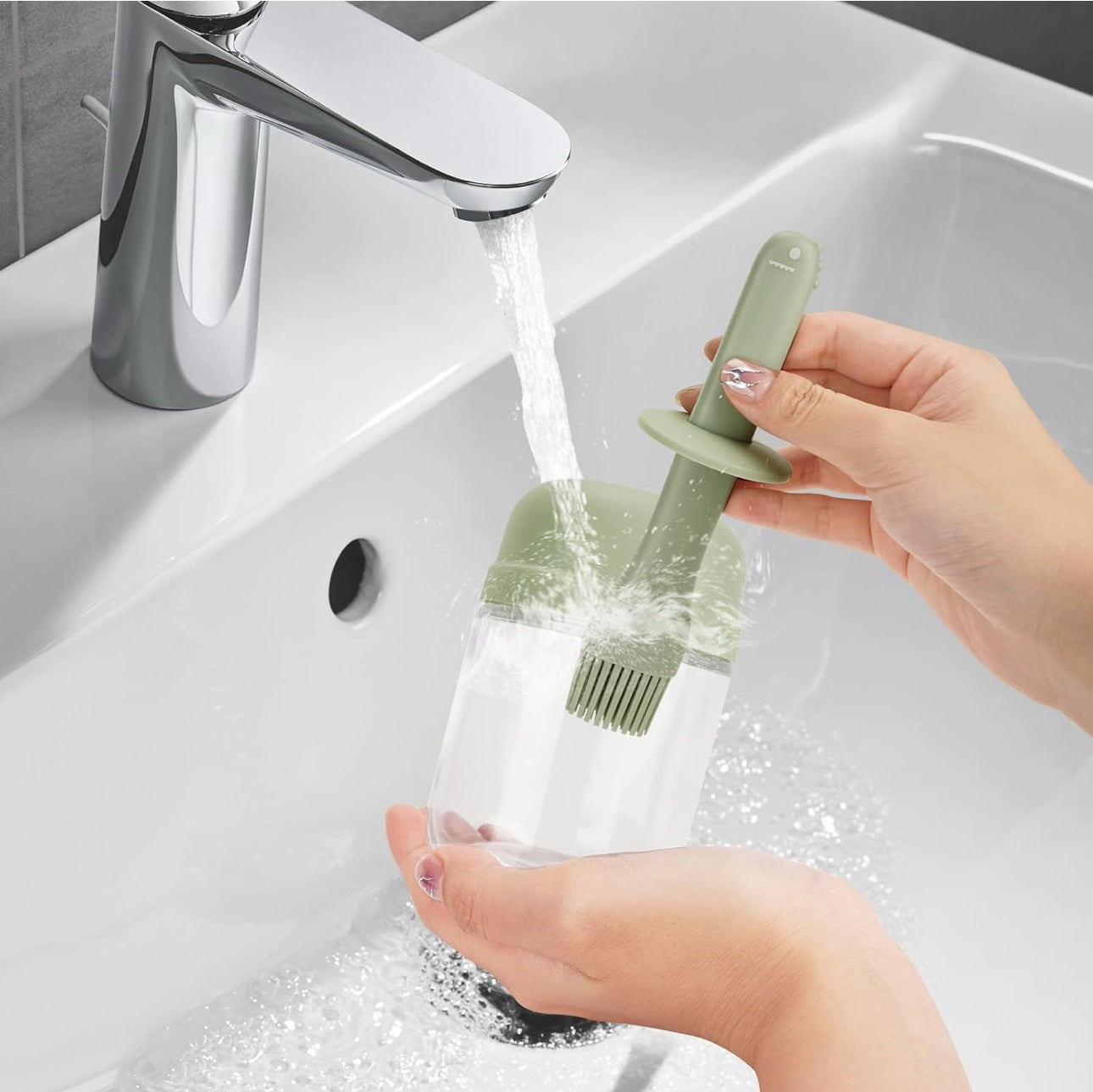 Oil Dispenser Bottle with Silicone Brush,