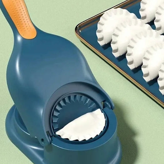 Momos Maker